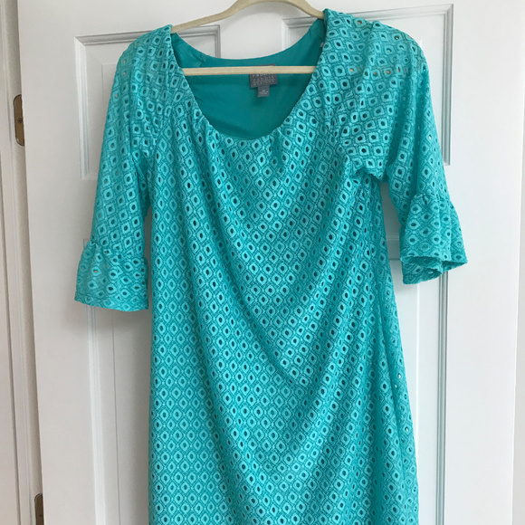 Turqoise/teal dress with crocheted design - Picture 1 of 3